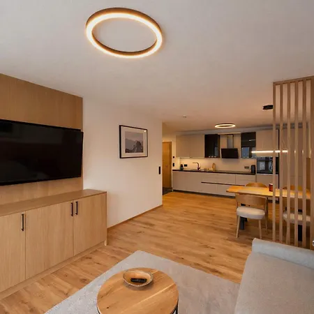 Panorama Zillertal - Design Loft With Terrace & Mountain View Feriehus Schwentlberg