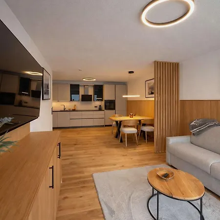 Panorama Zillertal - Design Loft With Terrace & Mountain View Feriehus Schwentlberg